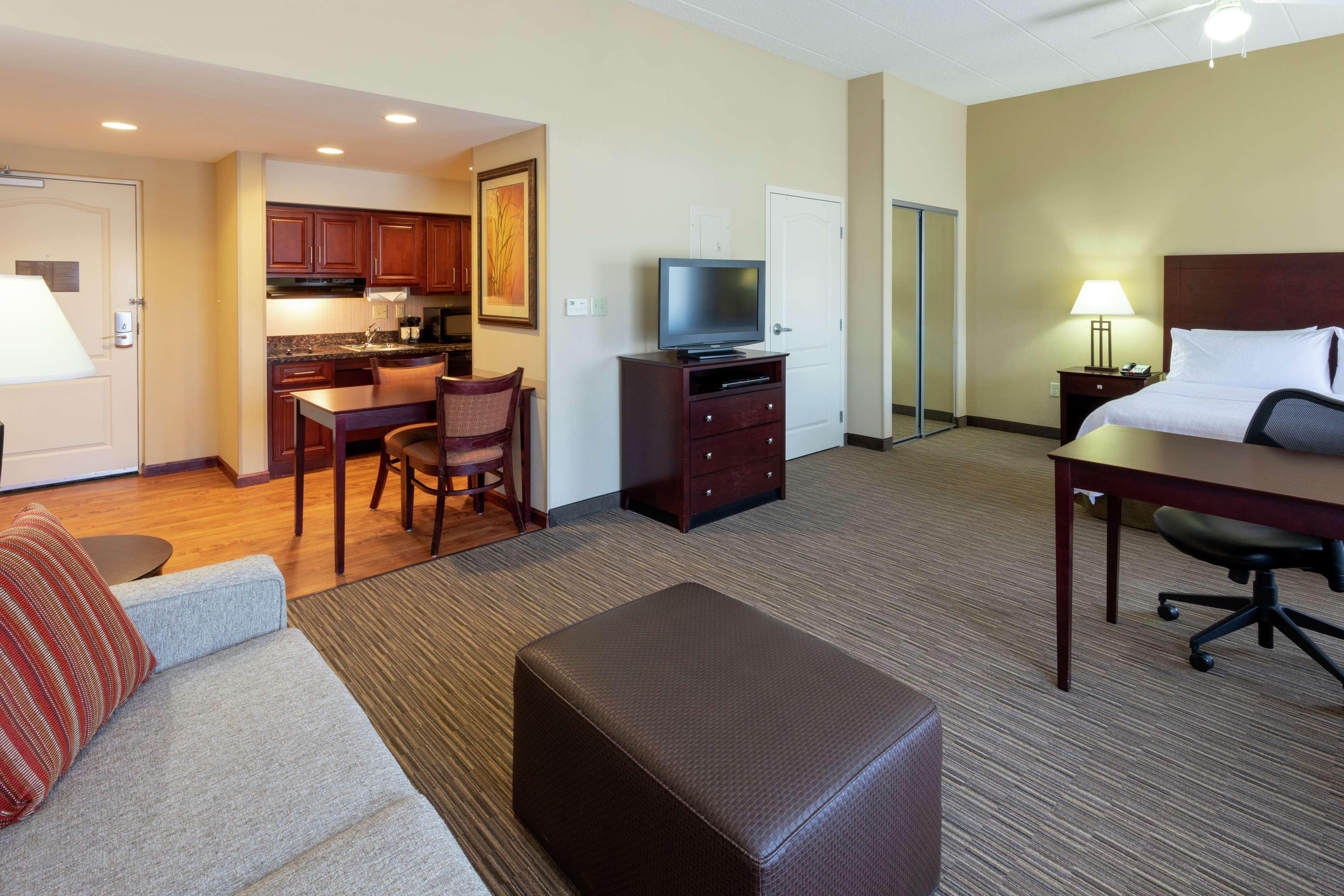 Homewood Suites New Brighton Екстер'єр фото